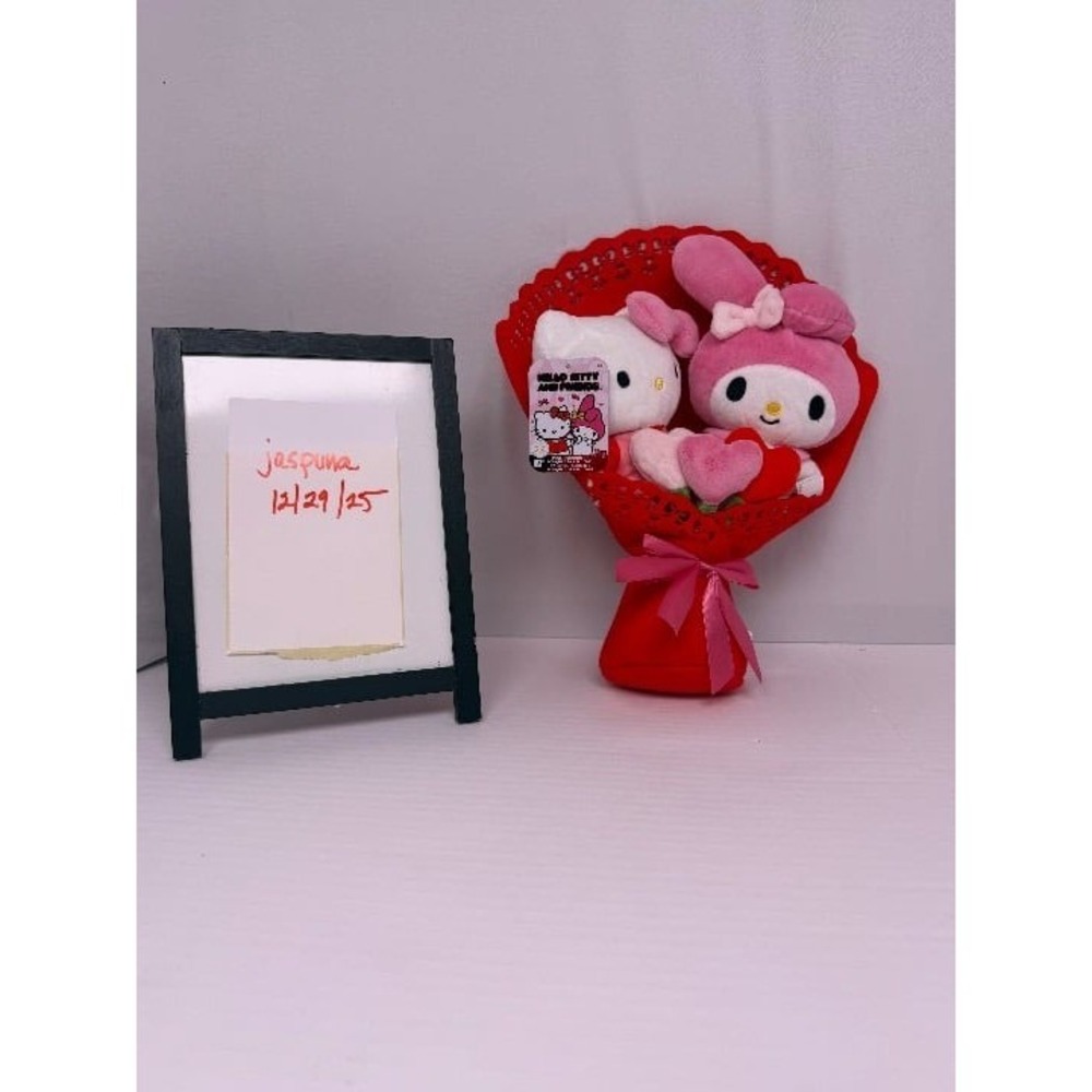 NWT - Hello‎ Kitty and Friends Valentines Plush Bouquet - 2 characterq - Picture 2 of 5